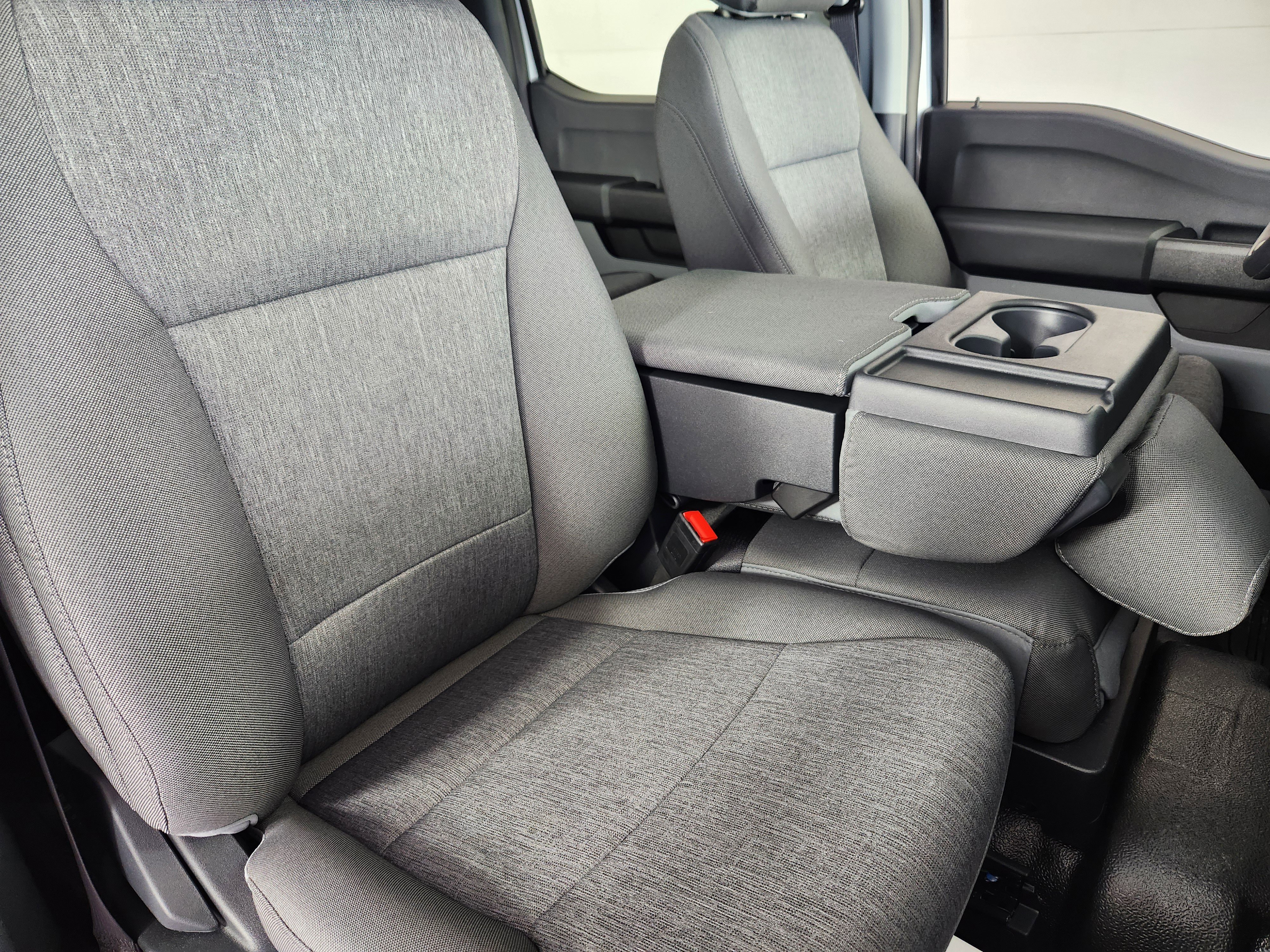 New 2026 Ford F250 XL w/ XL Chrome Package image 13