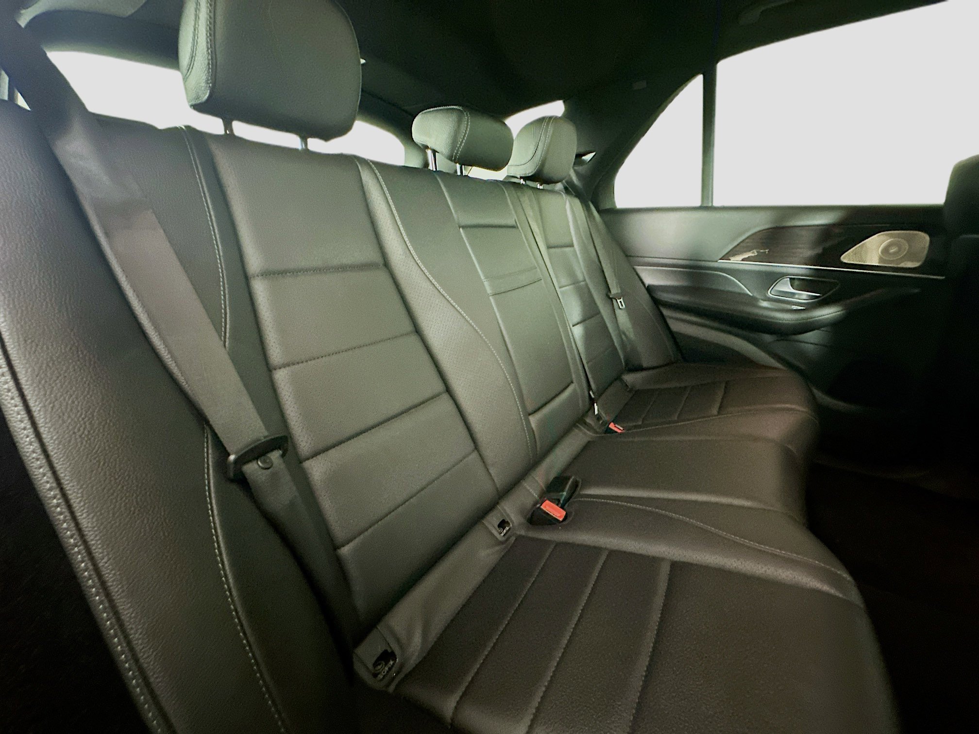 Certified 2021 Mercedes-Benz GLE 350 4MATIC w/ Premium Package image 37