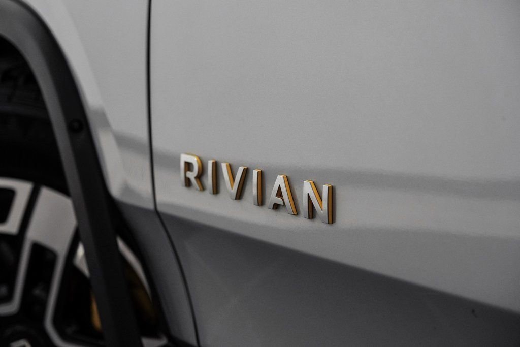 Used 2022 Rivian R1T Launch Edition image 54