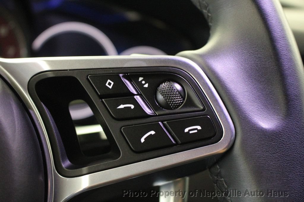 Used 2023 Porsche Cayenne GTS w/ Premium Package AWD/4WD image 18