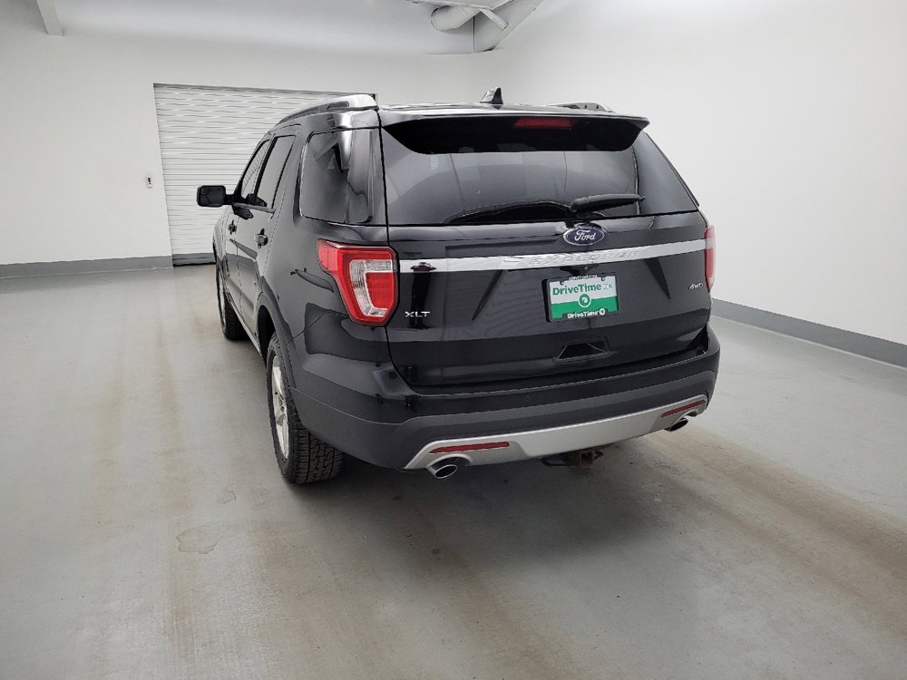Used 2016 Ford Explorer XLT w/ Equipment Group 202A AWD/4WD image 6