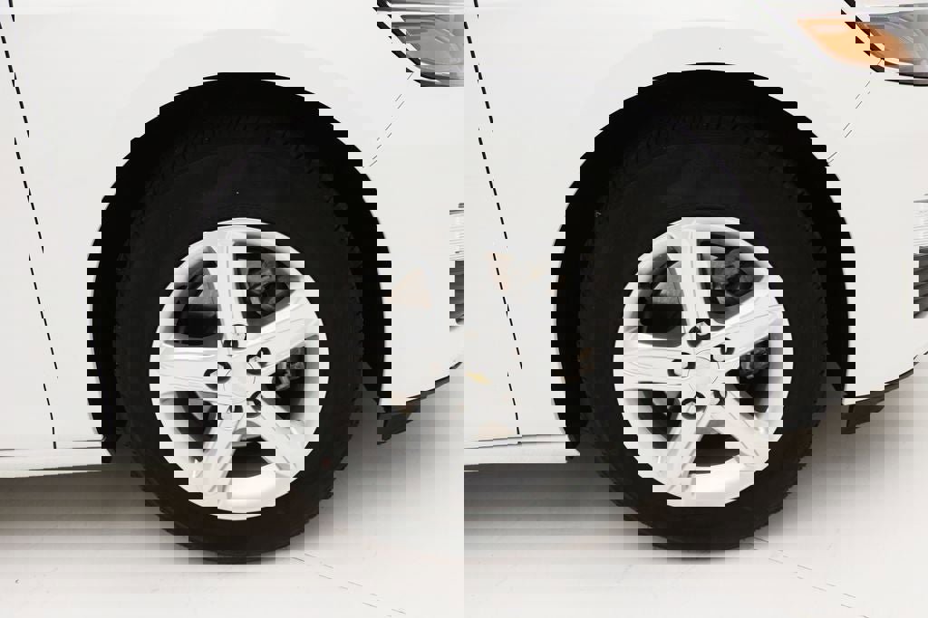 Used 2023 Chevrolet Malibu LS image 10