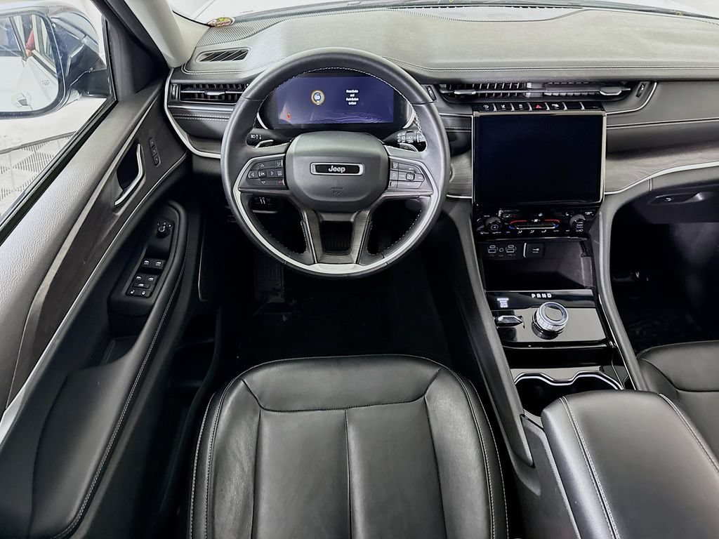 Used 2021 Jeep Grand Cherokee L Limited AWD/4WD image 4