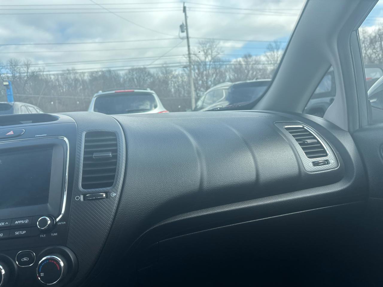 Used 2018 Kia Forte S image 31