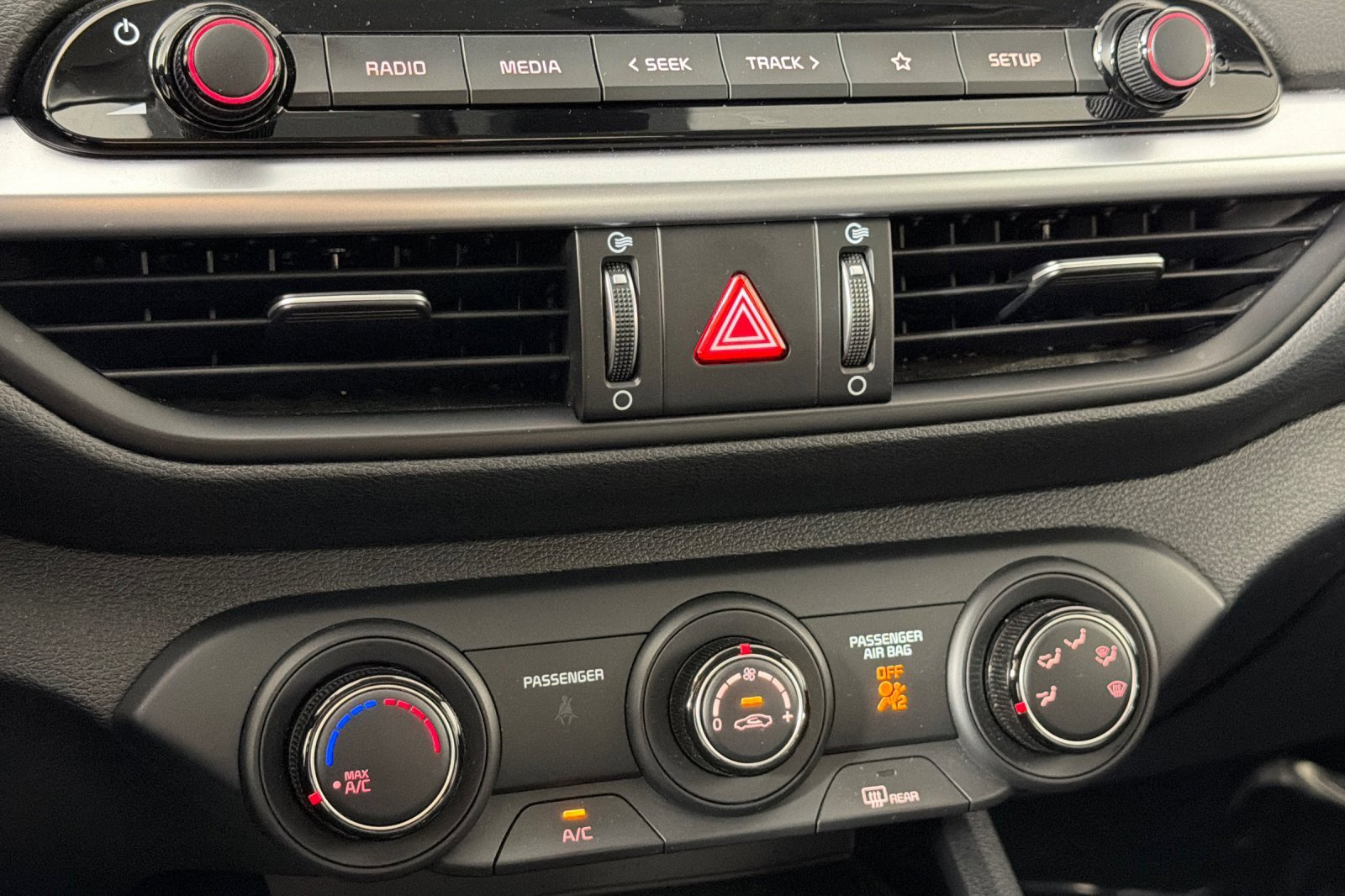 Used 2023 Kia Forte LXS image 17