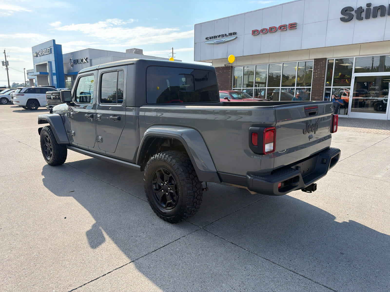 Used 2022 Jeep Gladiator Sport AWD/4WD image 6