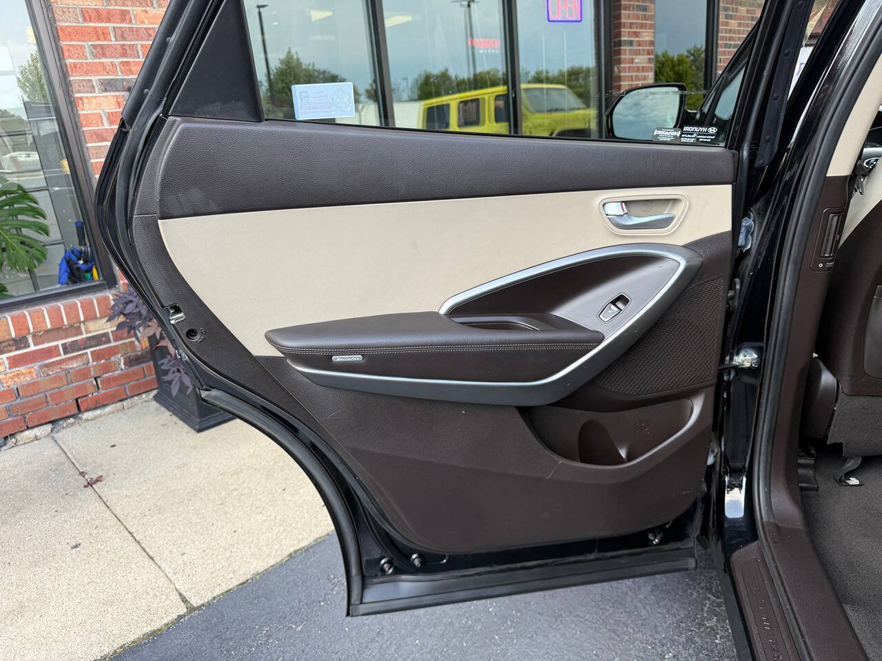 Used 2013 Hyundai Santa Fe GLS w/ Popular Equipment Pkg FWD image 17