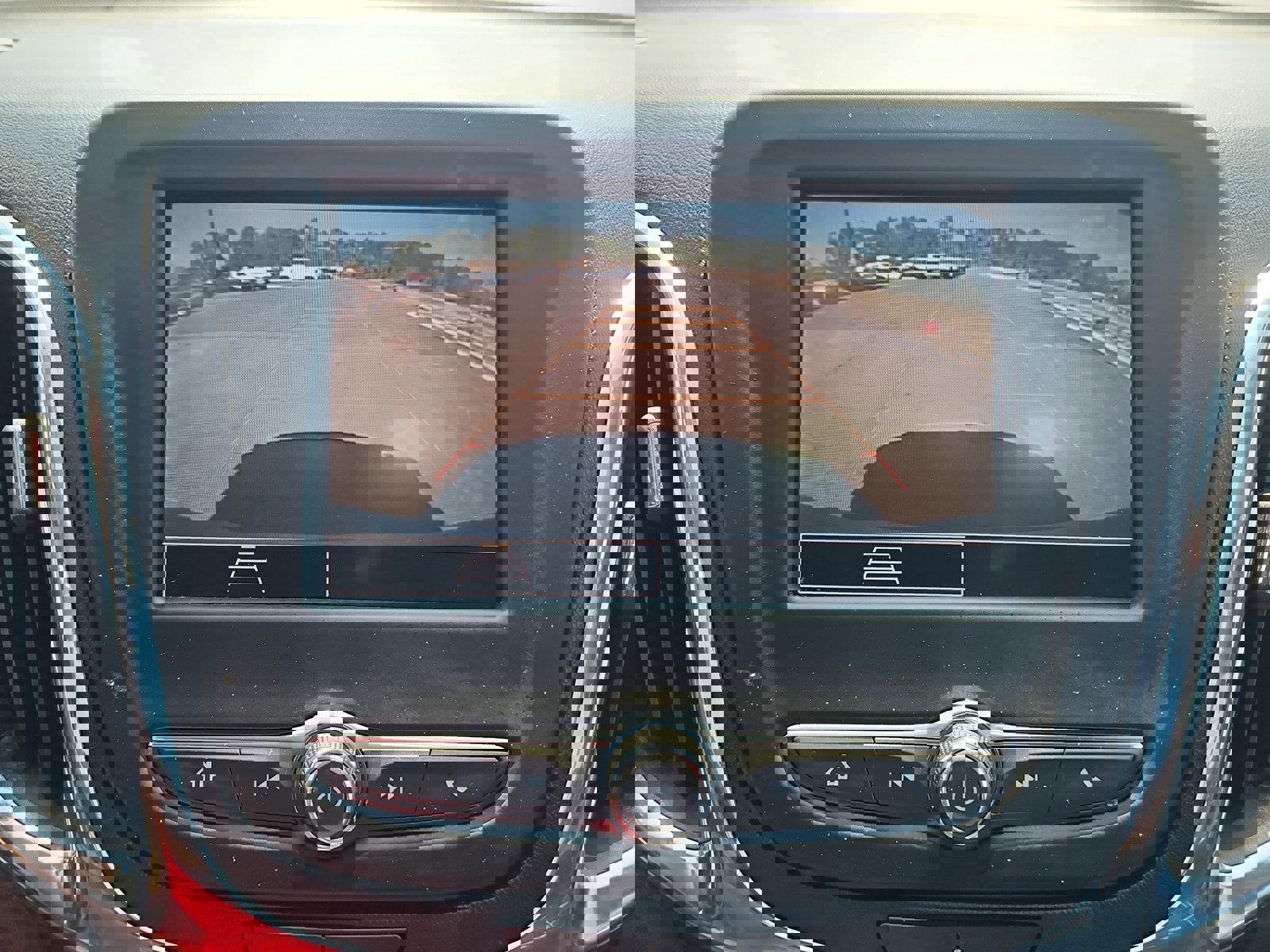 Used 2023 Chevrolet Equinox LT image 23