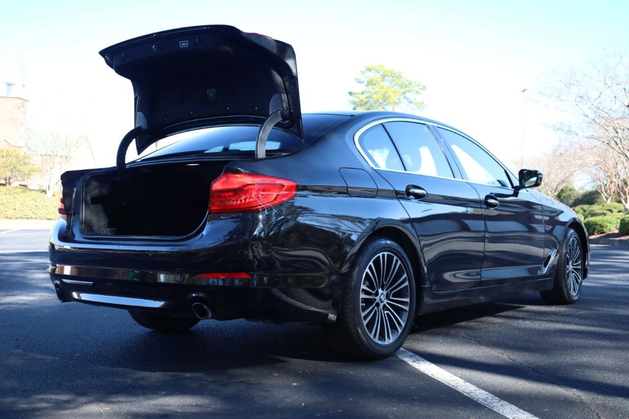 Used 2017 BMW 530i w/ Premium Package RWD image 5
