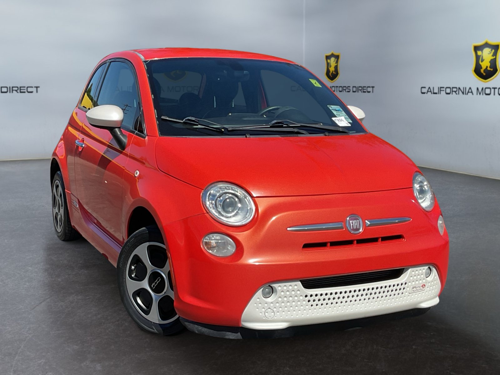 Used 2017 FIAT 500 e FWD image 3