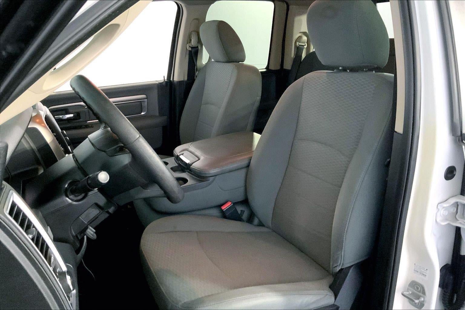 Used 2016 RAM 1500 Classic SLT AWD/4WD image 21