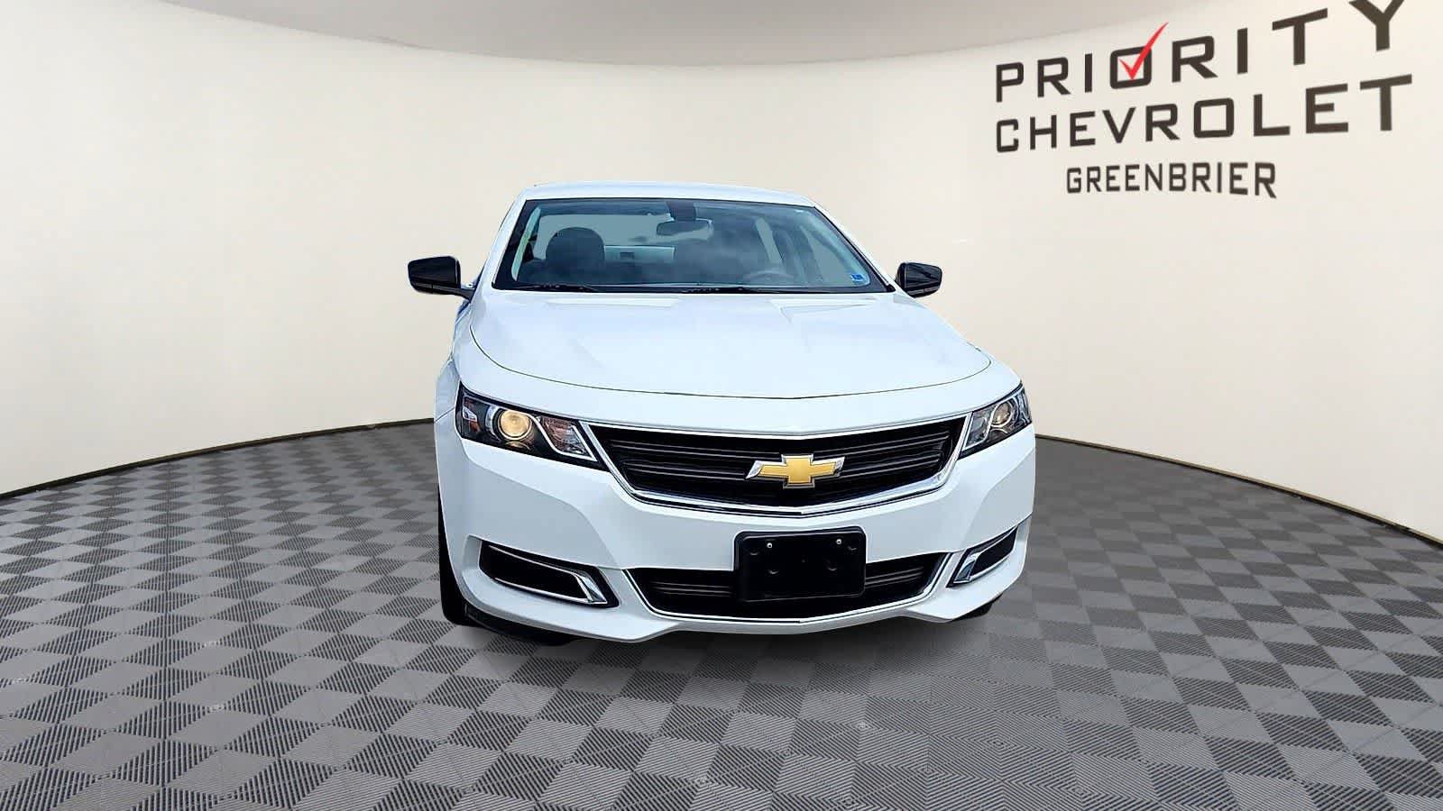 Certified 2019 Chevrolet Impala LS FWD image 3