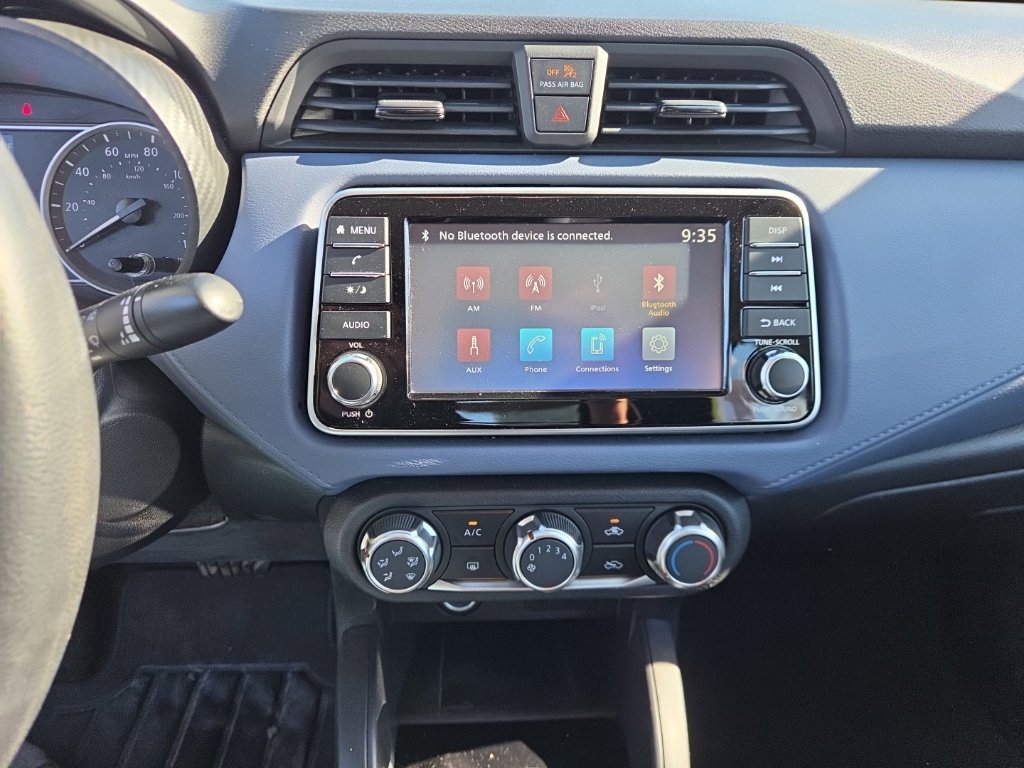 Used 2024 Nissan Versa SV FWD image 8