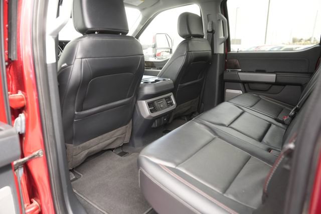 Used 2023 Ford F350 Lariat image 11