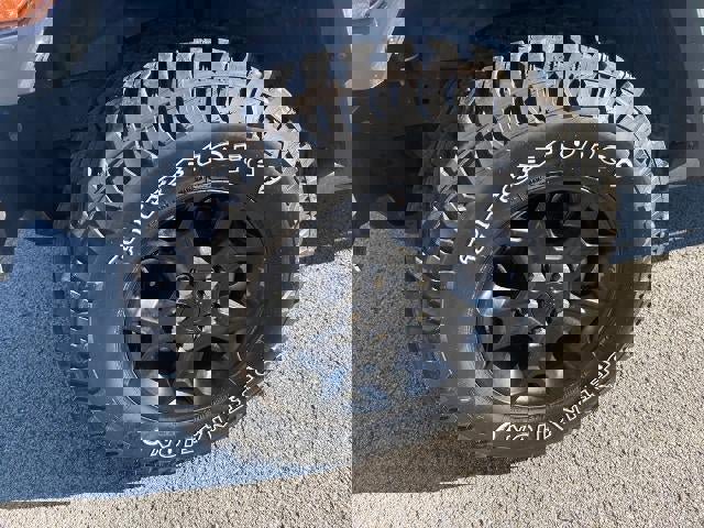 Used 2023 Jeep Wrangler Unlimited image 5