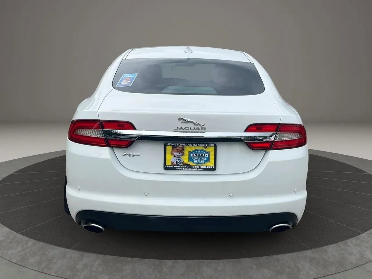 Used 2015 Jaguar XF Premium RWD image 6
