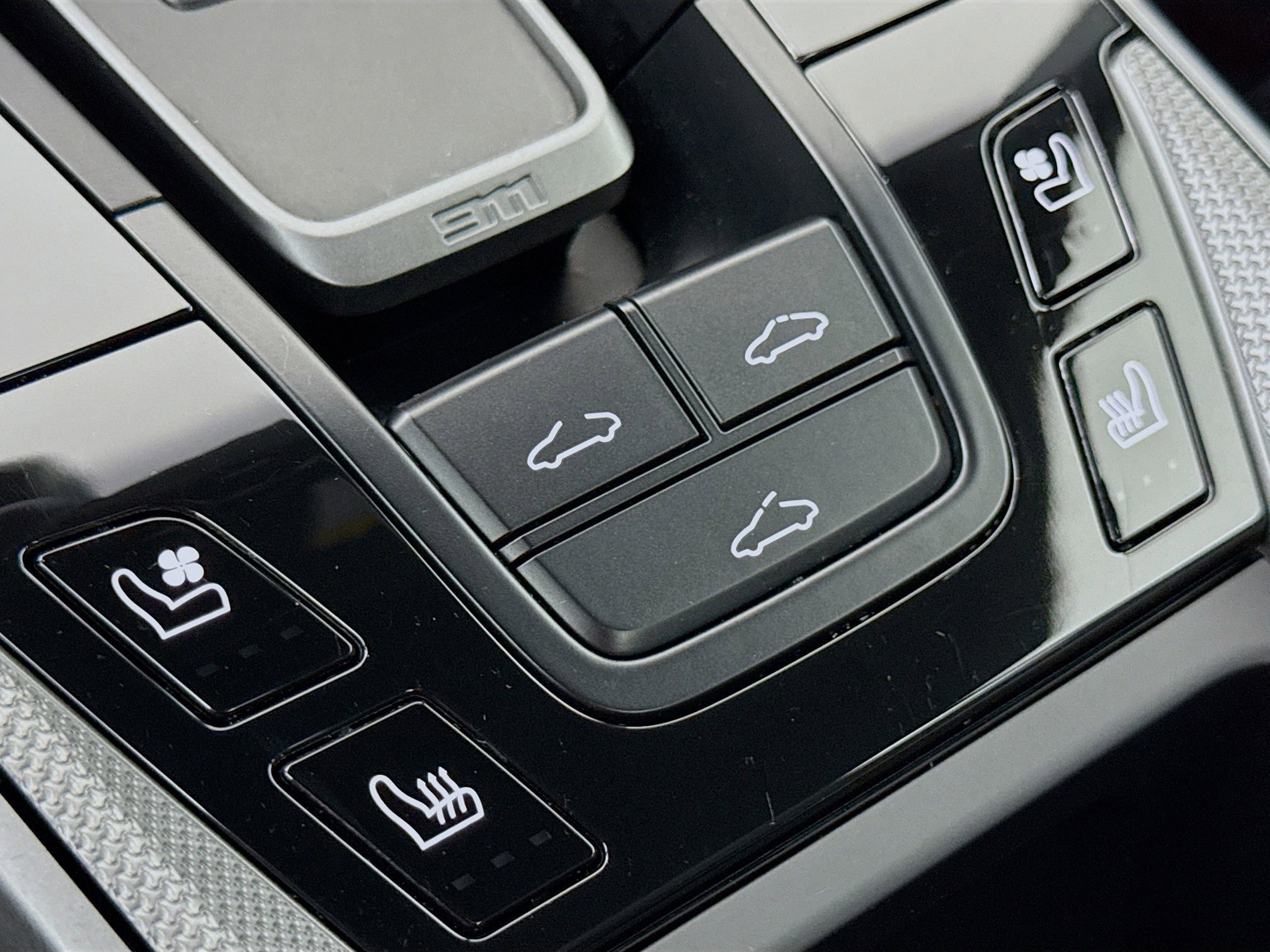 Certified 2024 Porsche 911 Carrera 4 image 21