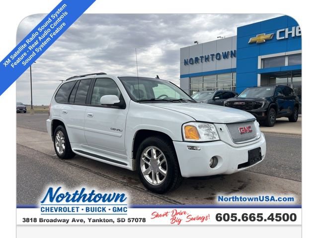 Used 2006 GMC Envoy Denali image 5