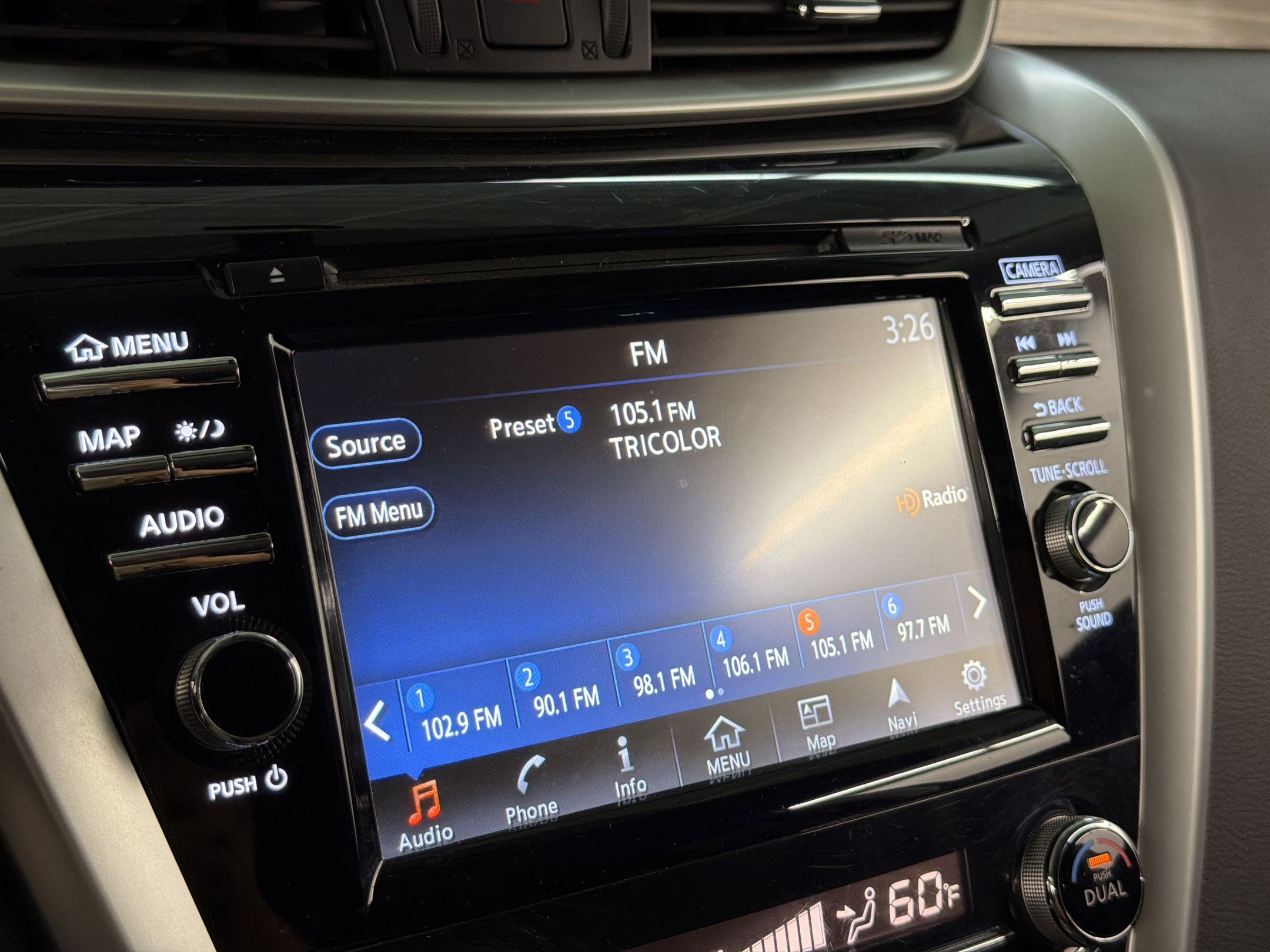 Used 2018 Nissan Murano SV w/ Premium Package AWD/4WD image 24