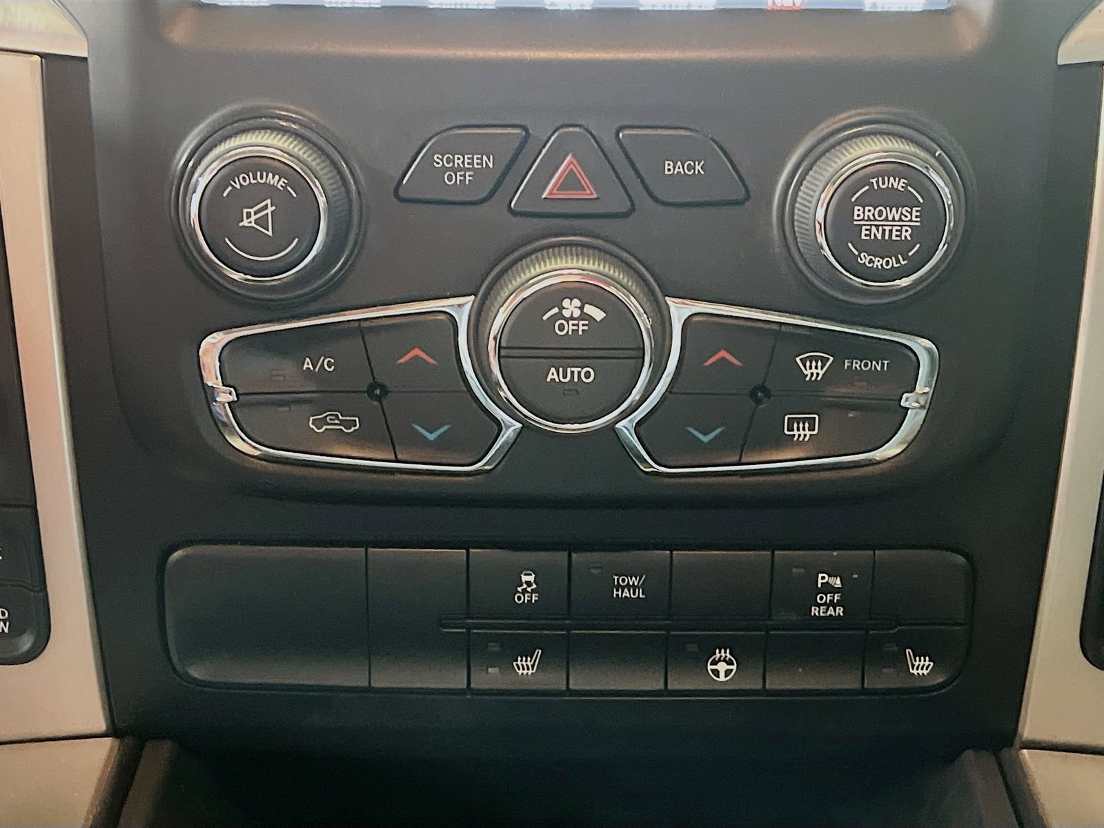 Used 2019 RAM 1500 Classic Warlock image 16