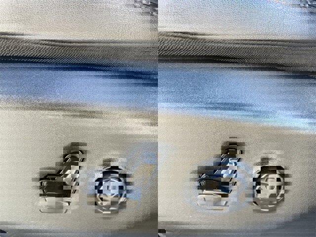 Used 2024 Chrysler Pacifica Touring-L image 24