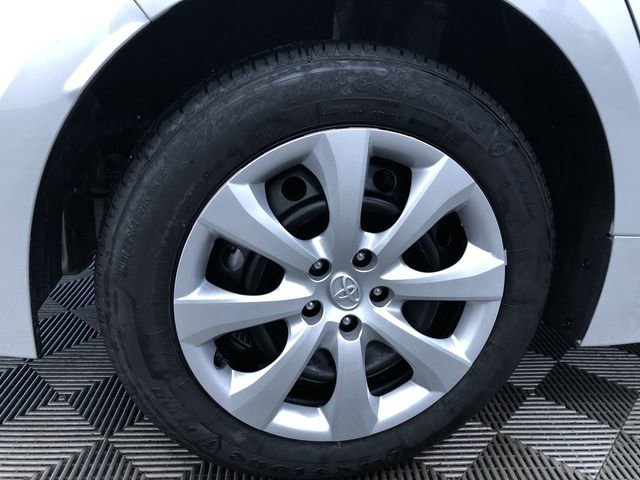 Used 2025 Toyota Corolla LE image 16