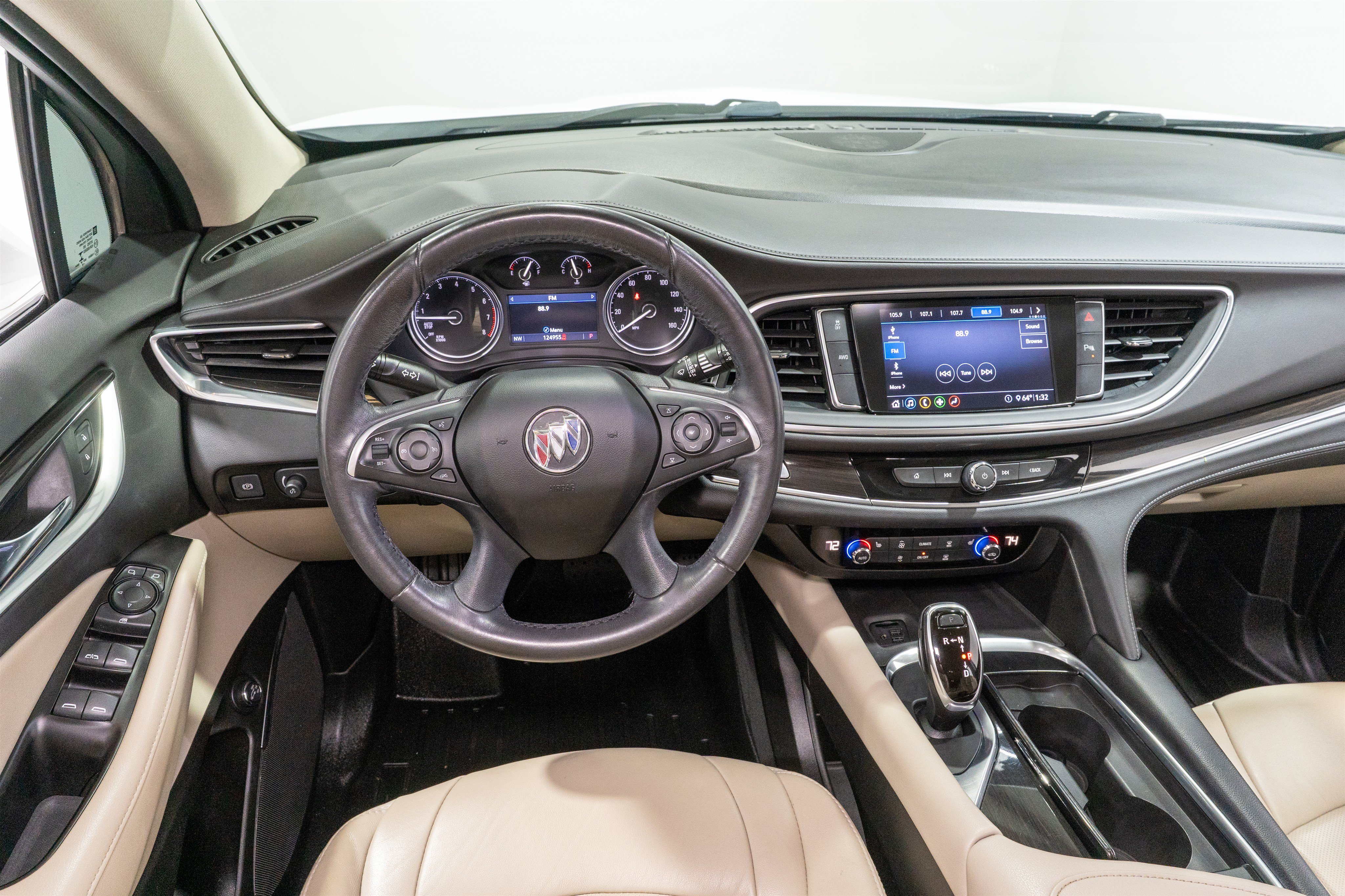 Used 2020 Buick Enclave Essence AWD/4WD image 10