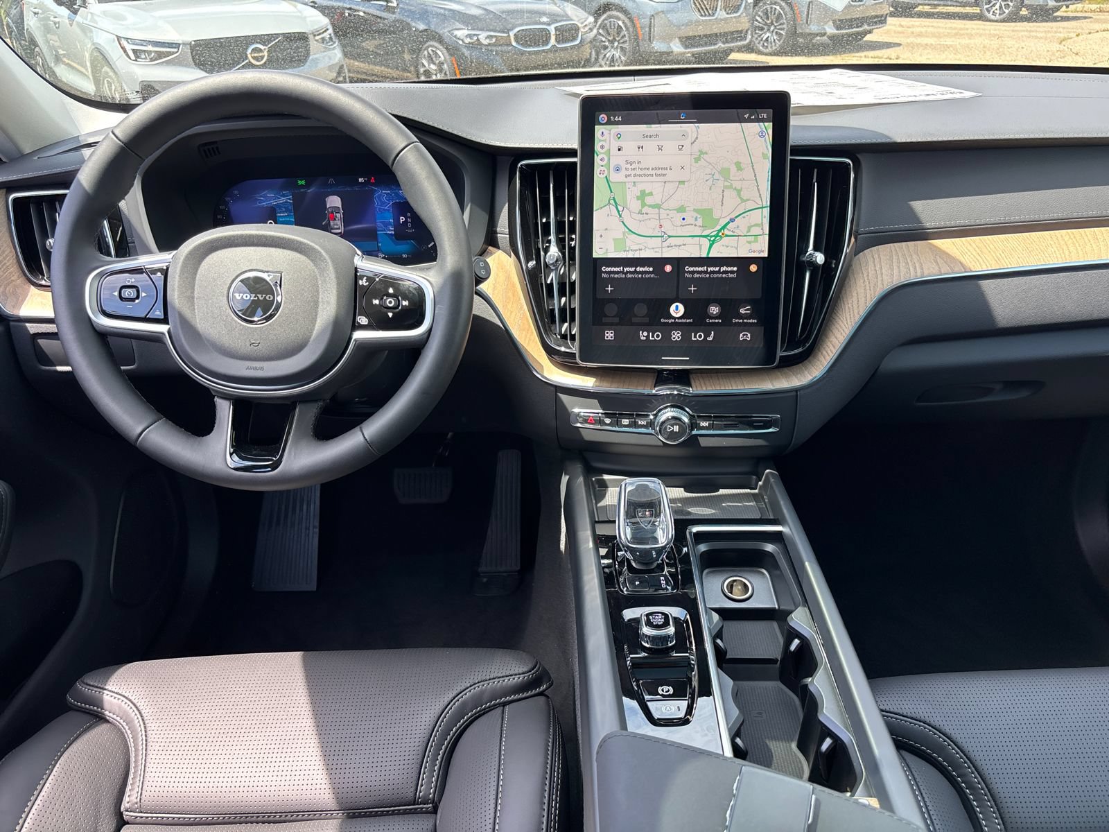 New 2026 Volvo XC60 B5 Ultra w/ Protection Package Premier AWD/4WD image 27