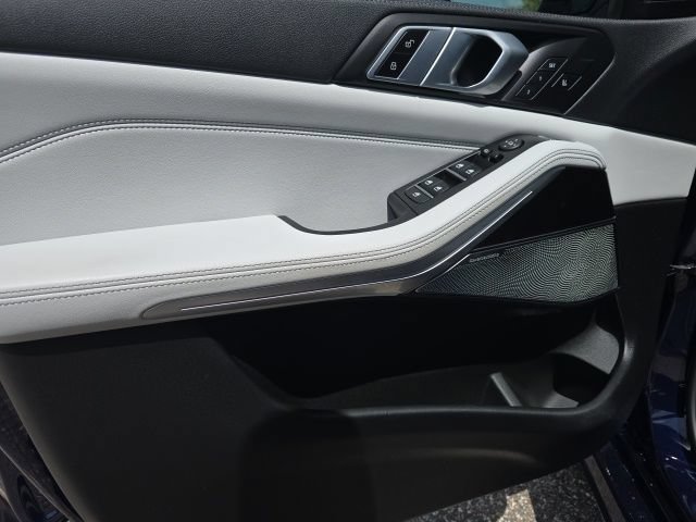 Used 2023 BMW X5 M50i w/ Executive Package AWD/4WD image 9
