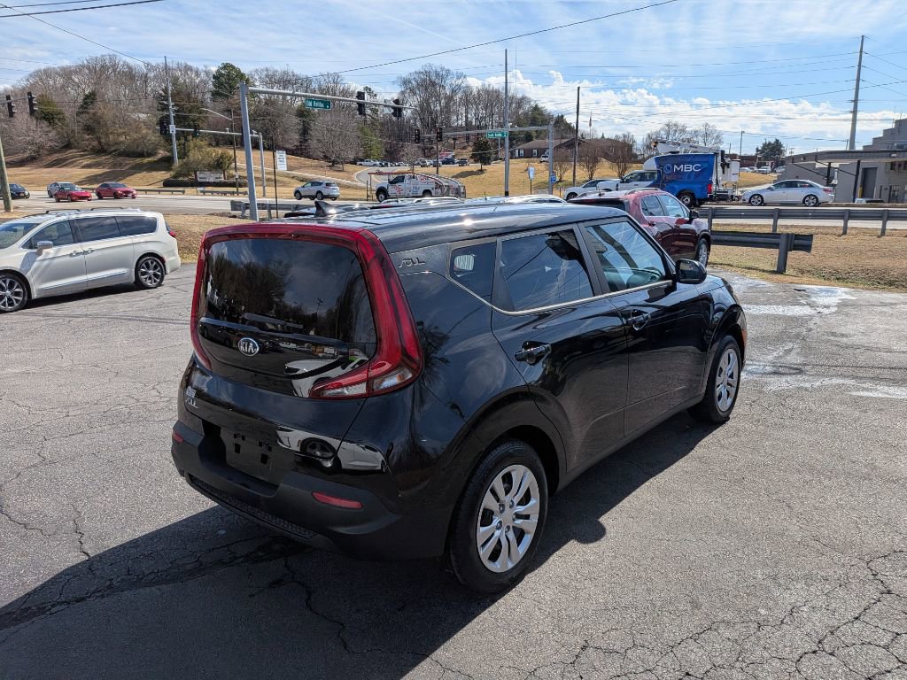 Used 2020 Kia Soul LX FWD image 4