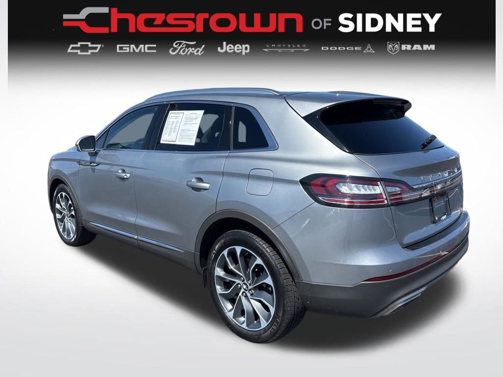 Used 2023 Lincoln Nautilus Reserve AWD/4WD image 3