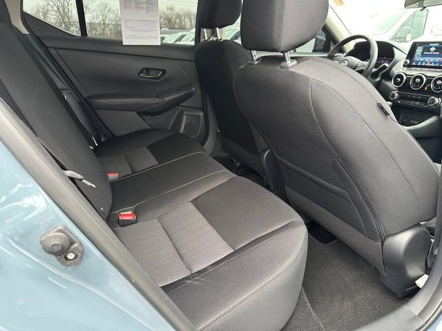 Used 2025 Nissan Sentra SV w/ Trunk Package image 11