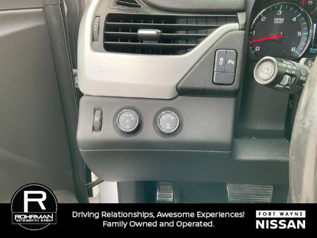 Used 2017 GMC Yukon SLE AWD/4WD image 18