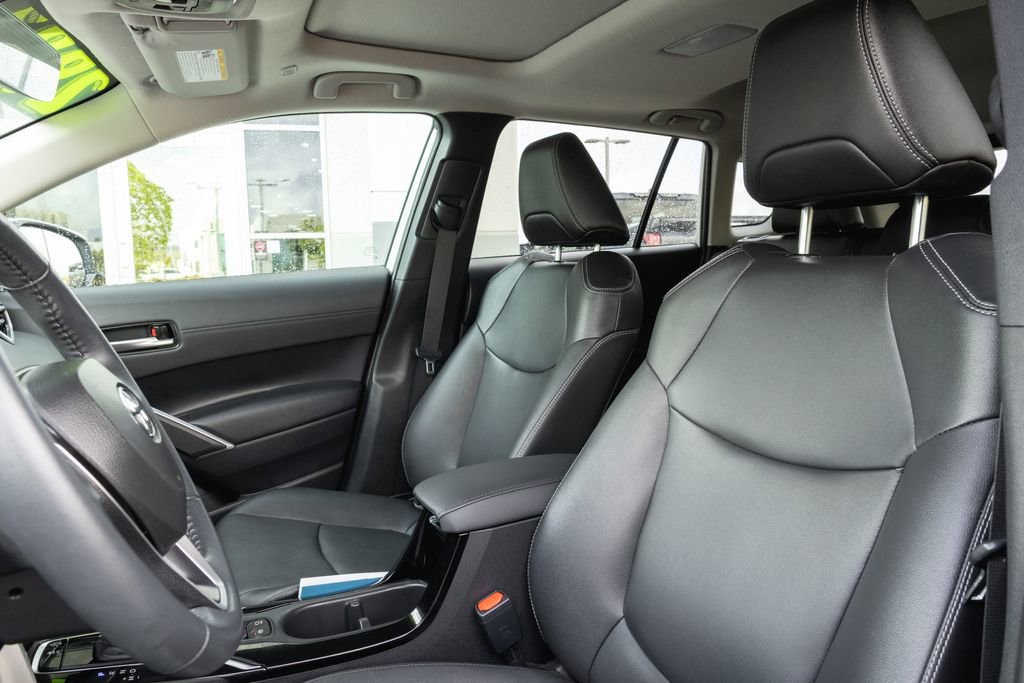 Certified 2024 Toyota Corolla Cross XLE w/ Convenience Package image 11