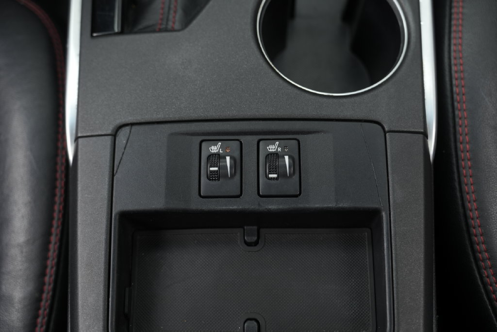 Used 2015 Toyota Camry XSE FWD image 42