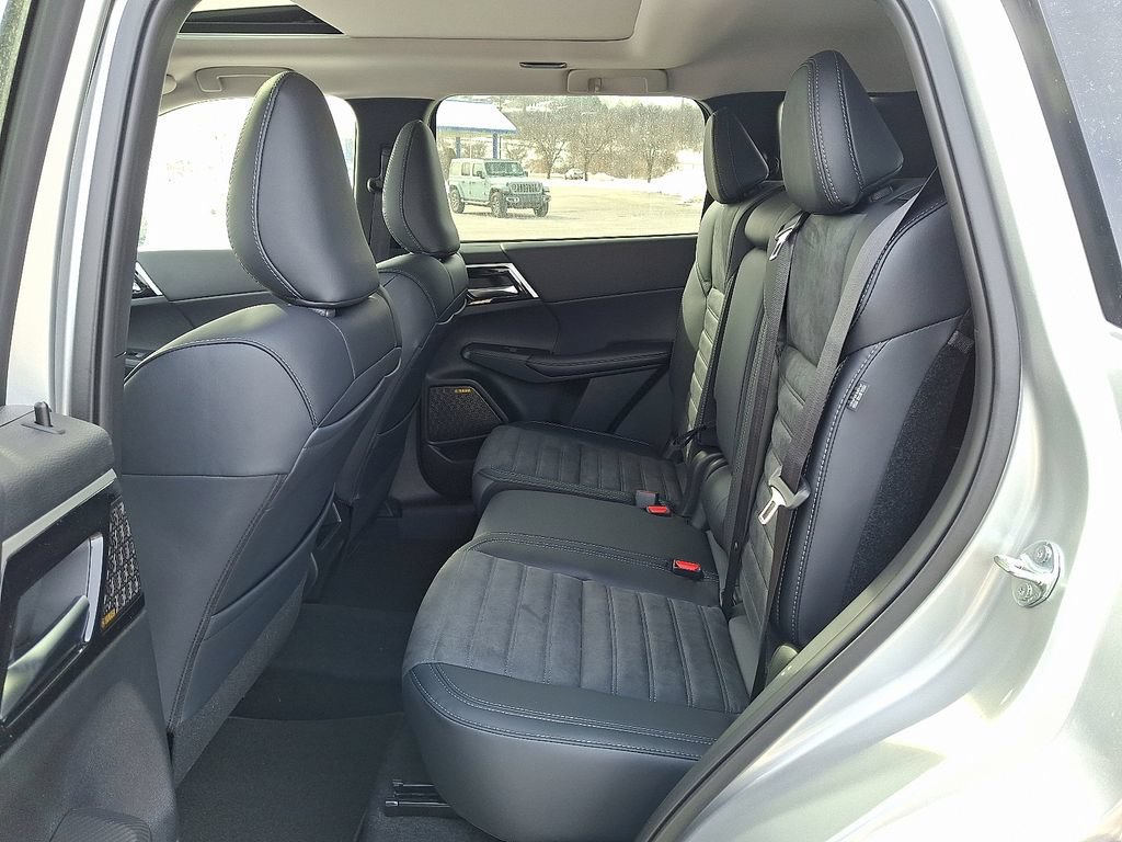 New 2026 Mitsubishi Outlander SE AWD/4WD image 5