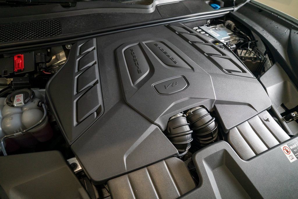 New 2026 Porsche Cayenne GTS image 48