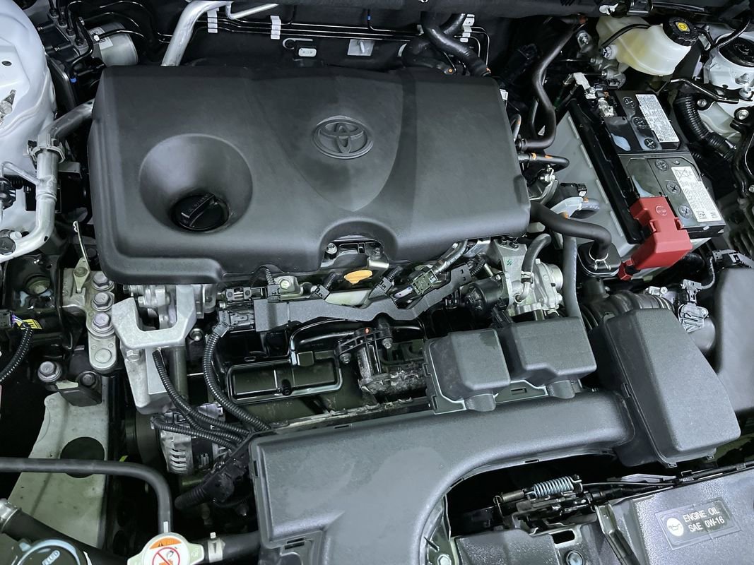 Used 2024 Toyota RAV4 LE image 29