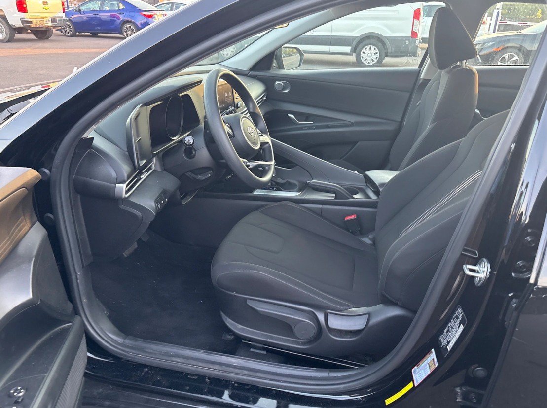 Used 2021 Hyundai Elantra SEL FWD image 8