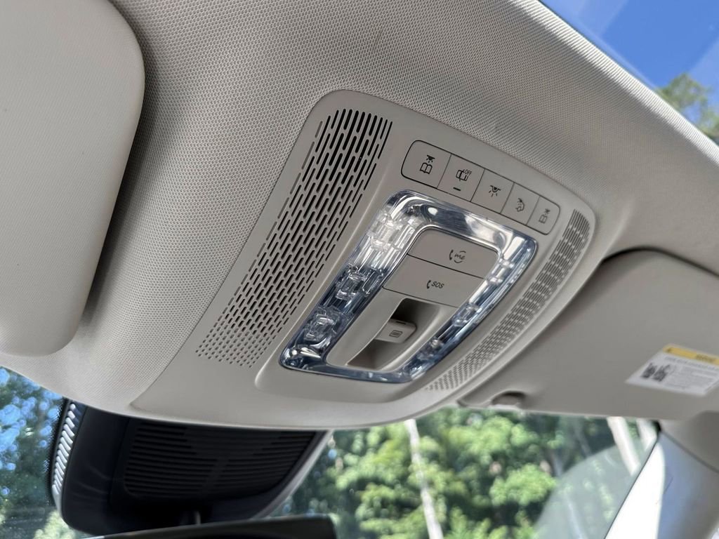 Used 2022 Mercedes-Benz GLS 450 4MATIC image 35