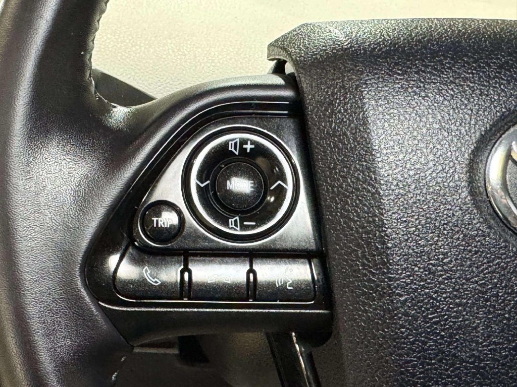 Used 2020 Toyota Prius Prime XLE FWD image 9