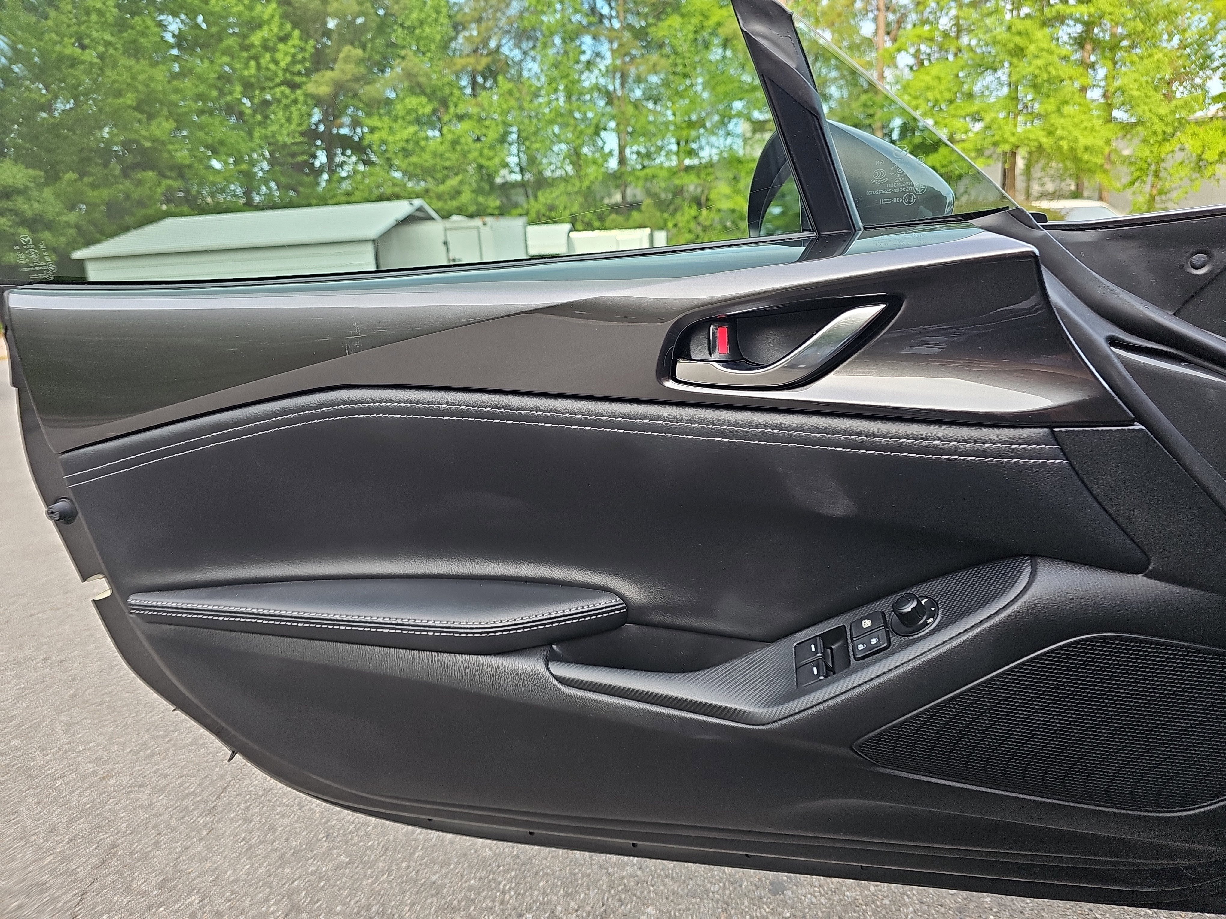 Used 2021 MAZDA MX-5 Miata RF Grand Touring RWD image 26