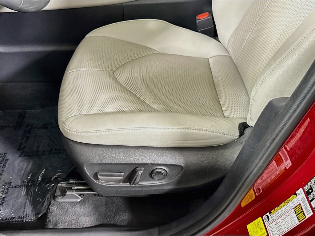 Certified 2024 Toyota Grand Highlander AWD image 25