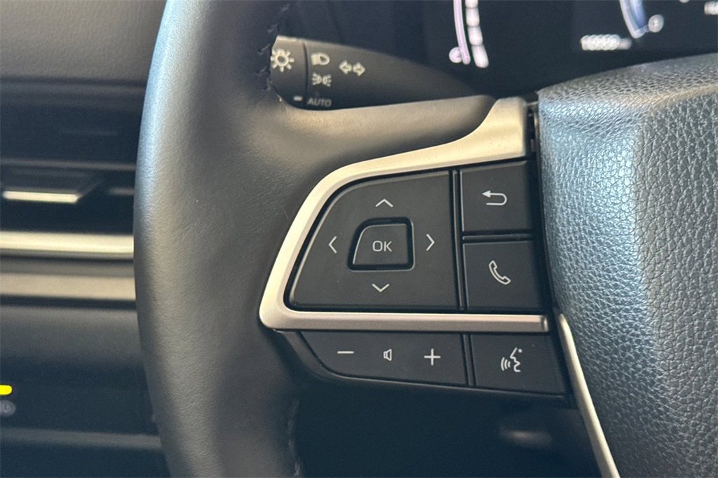Used 2024 Toyota Grand Highlander XLE image 28