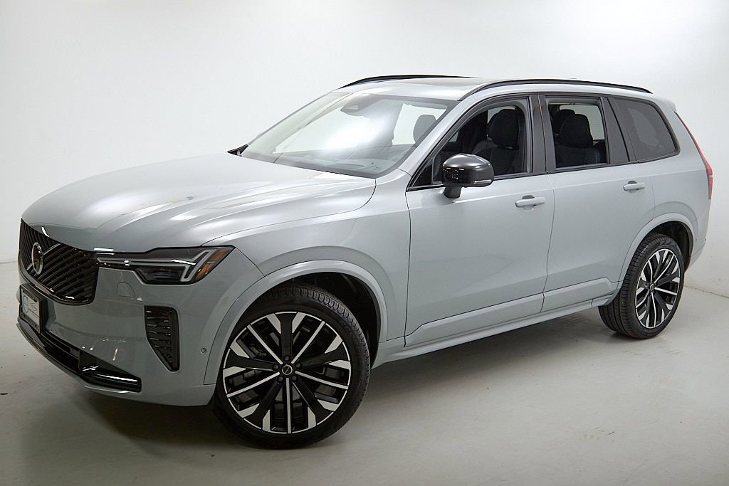 New 2026 Volvo XC90 B6 Ultra w/ Lounge Package image 3