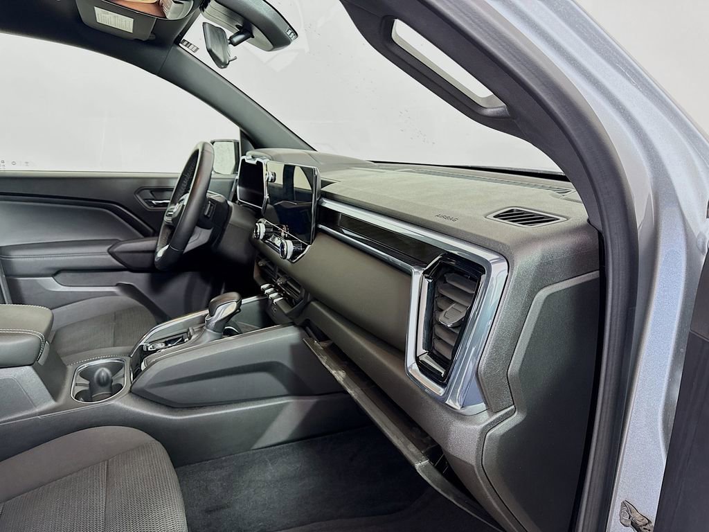 Used 2024 GMC Canyon Elevation image 28