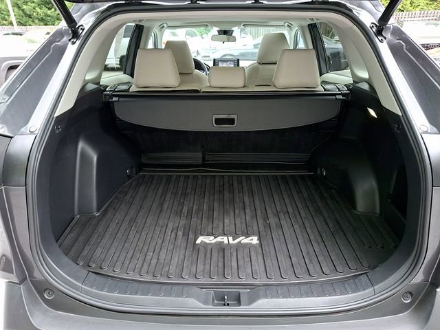 Used 2022 Toyota RAV4 XLE w/ Convenience Package AWD/4WD image 28
