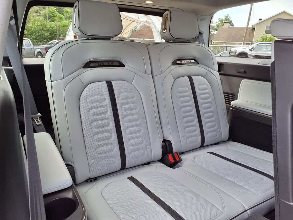 Used 2024 Rivian R1S Adventure image 17