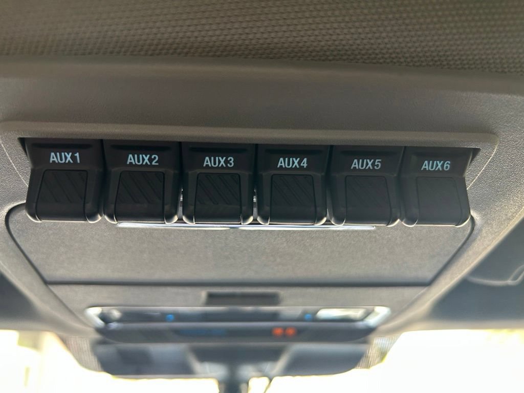 Used 2025 Ford F350 Lariat AWD/4WD image 58