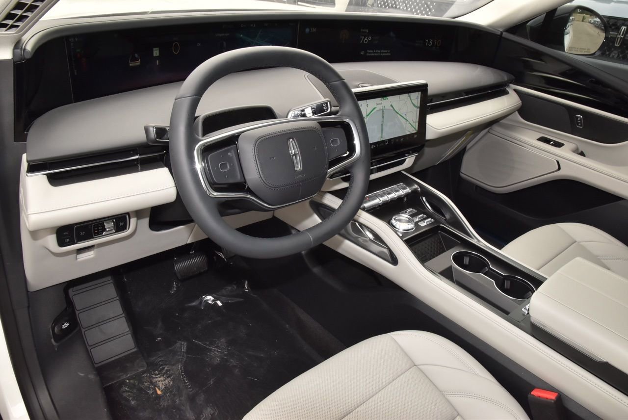 New 2026 Lincoln Nautilus Premier AWD/4WD image 41